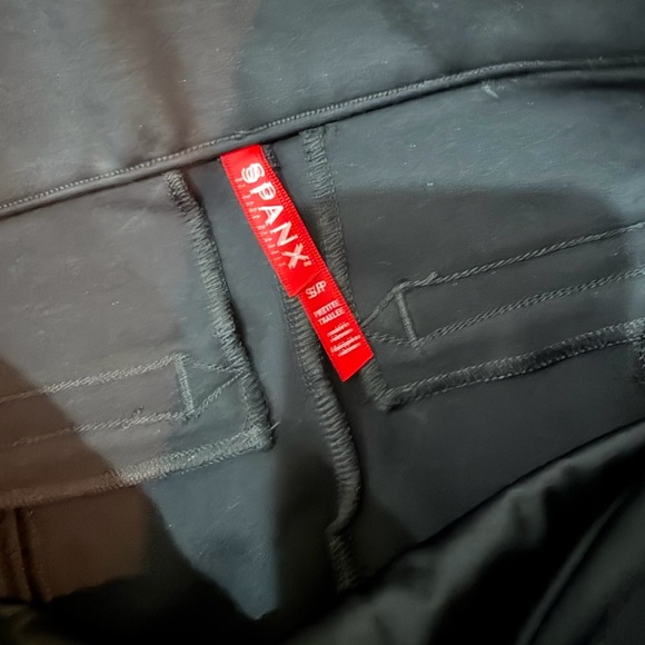 SPANX The Perfect Black Pant, Ankle Skinny Small Petite - Picture 6 of 8